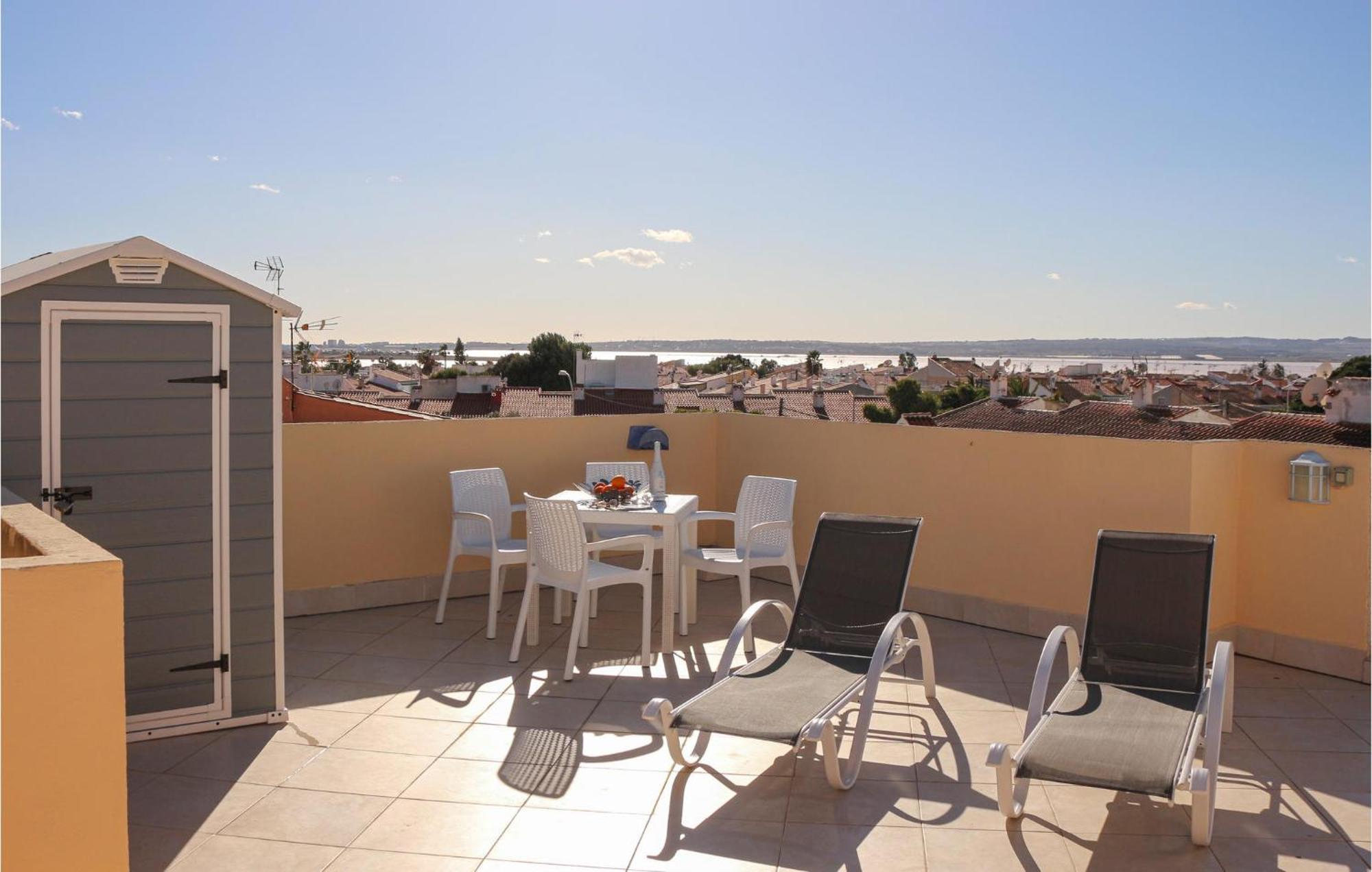 Stunning Apartment In Torrevieja Esterno foto